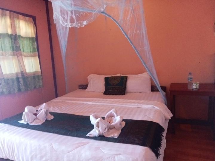 Champa Guesthouse Muang Khong Exterior photo